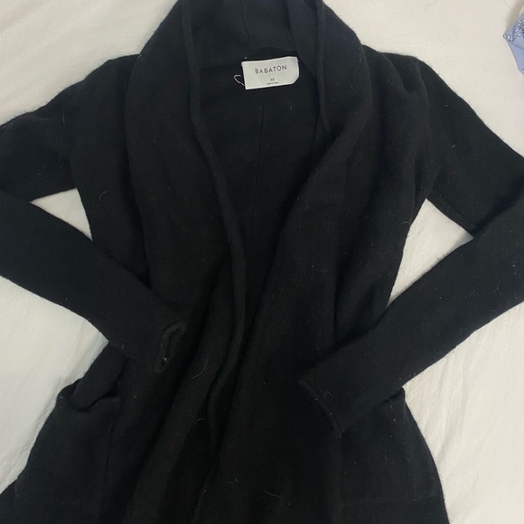 Aritzia Cardigan - XS - Picture 2 of 4